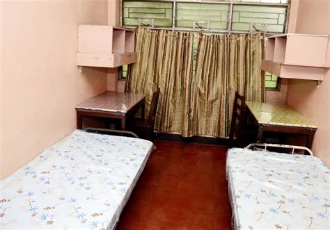 Molave Residence Hall Tips and What to Bring : r/peyups .